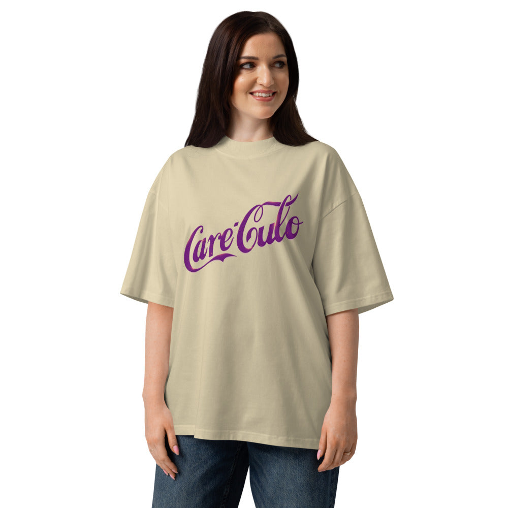 Oversize Parodia Refresco Letra Script Morado - Modelo femenina