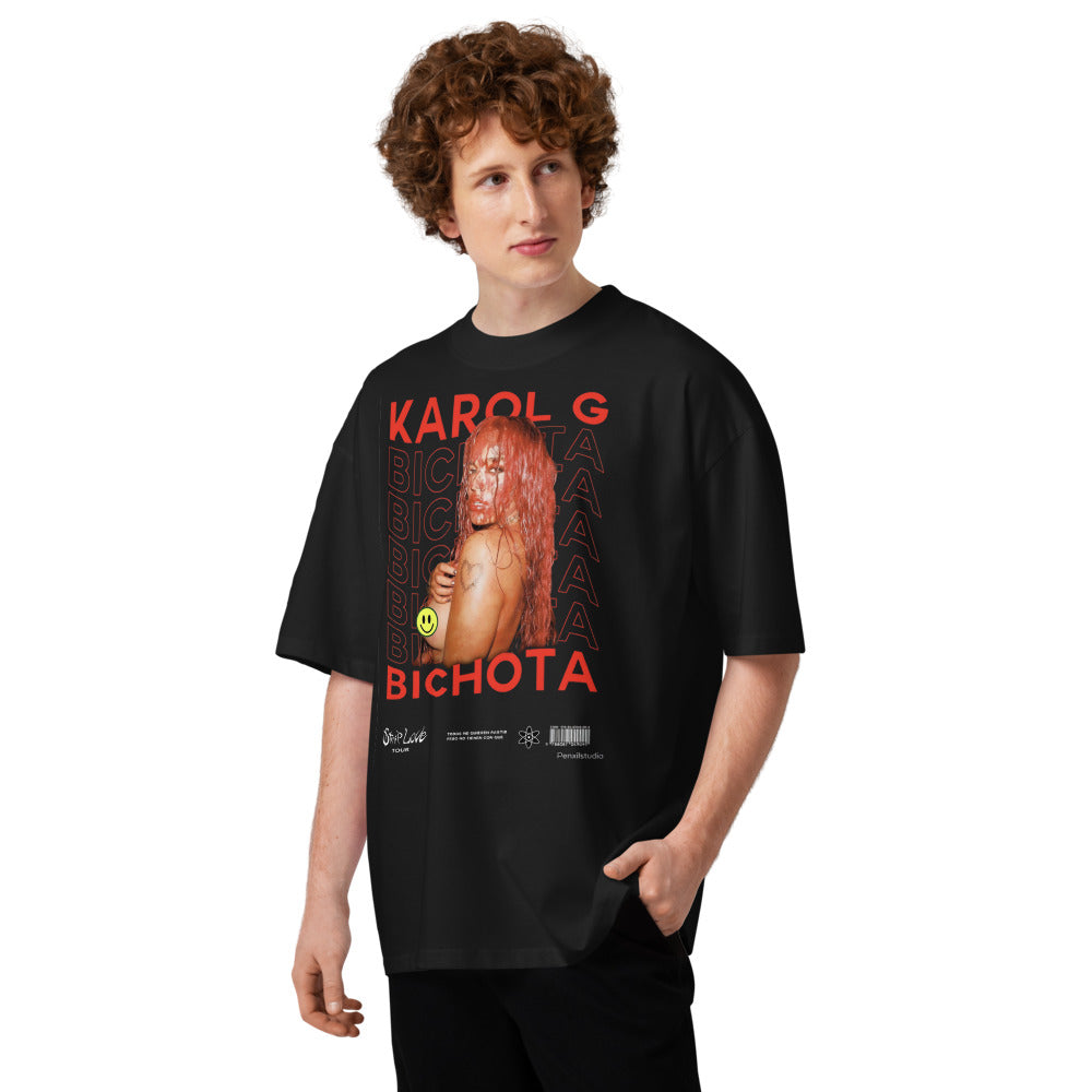 Oversize Bichota Karol G - Modelo masculino