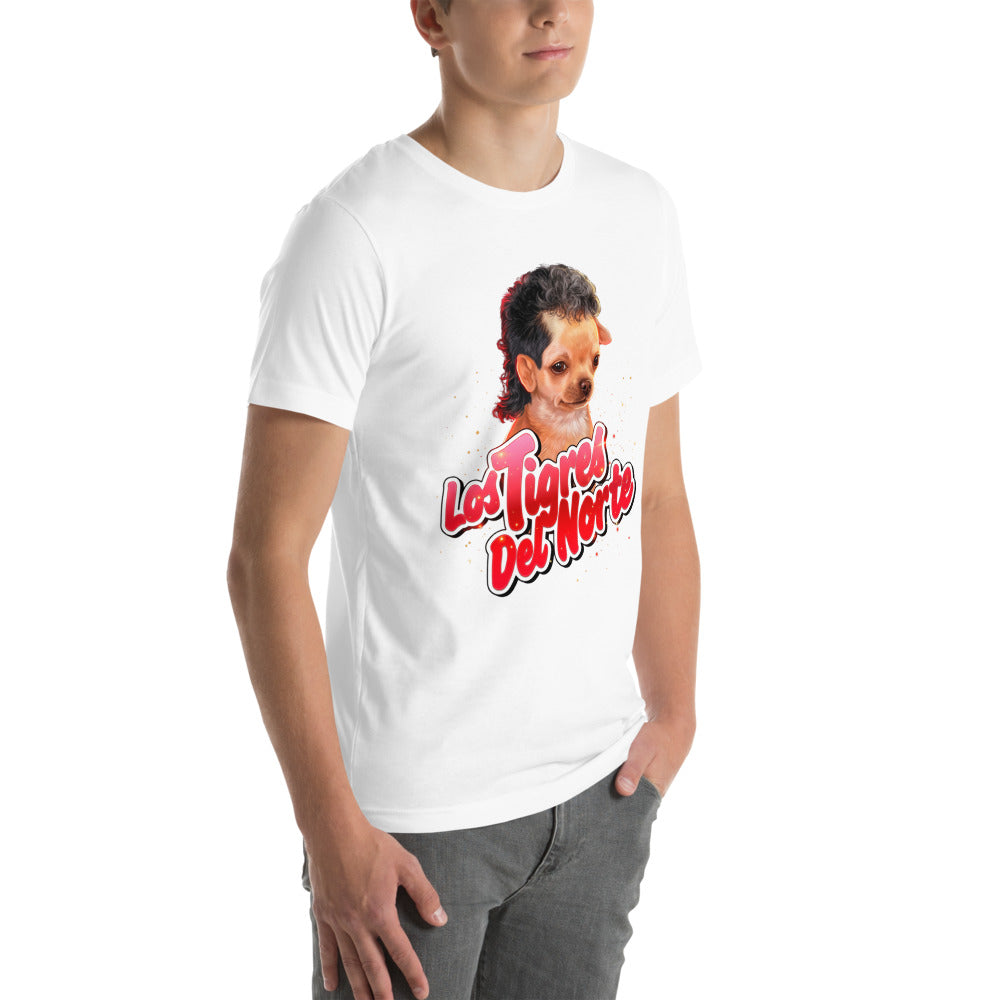 Playera Los Tigres Del Norte Chihuahua Mullet - Modelo masculino lateral