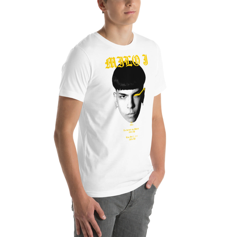 Playera Milo J - Modelo masculino lateral