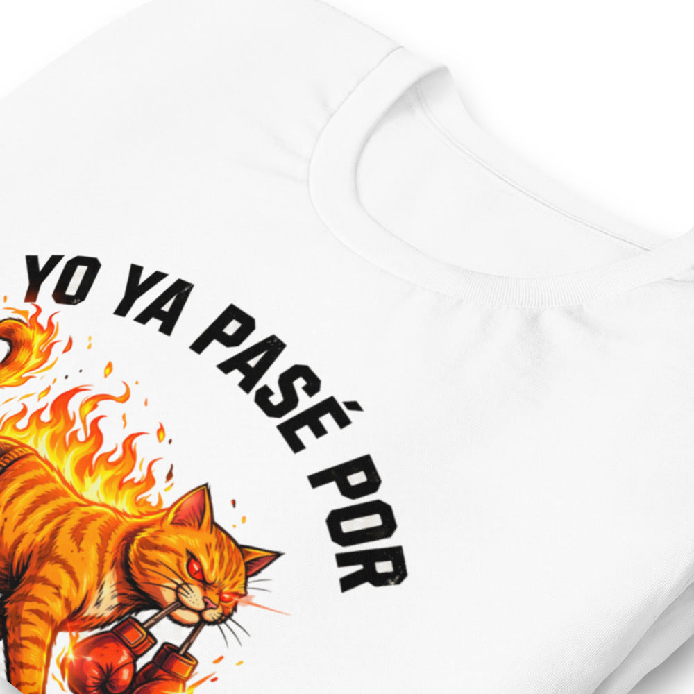 Playera Yo Ya Pasé Por Donde Asustan Gato Boxeador - Doblado zoom