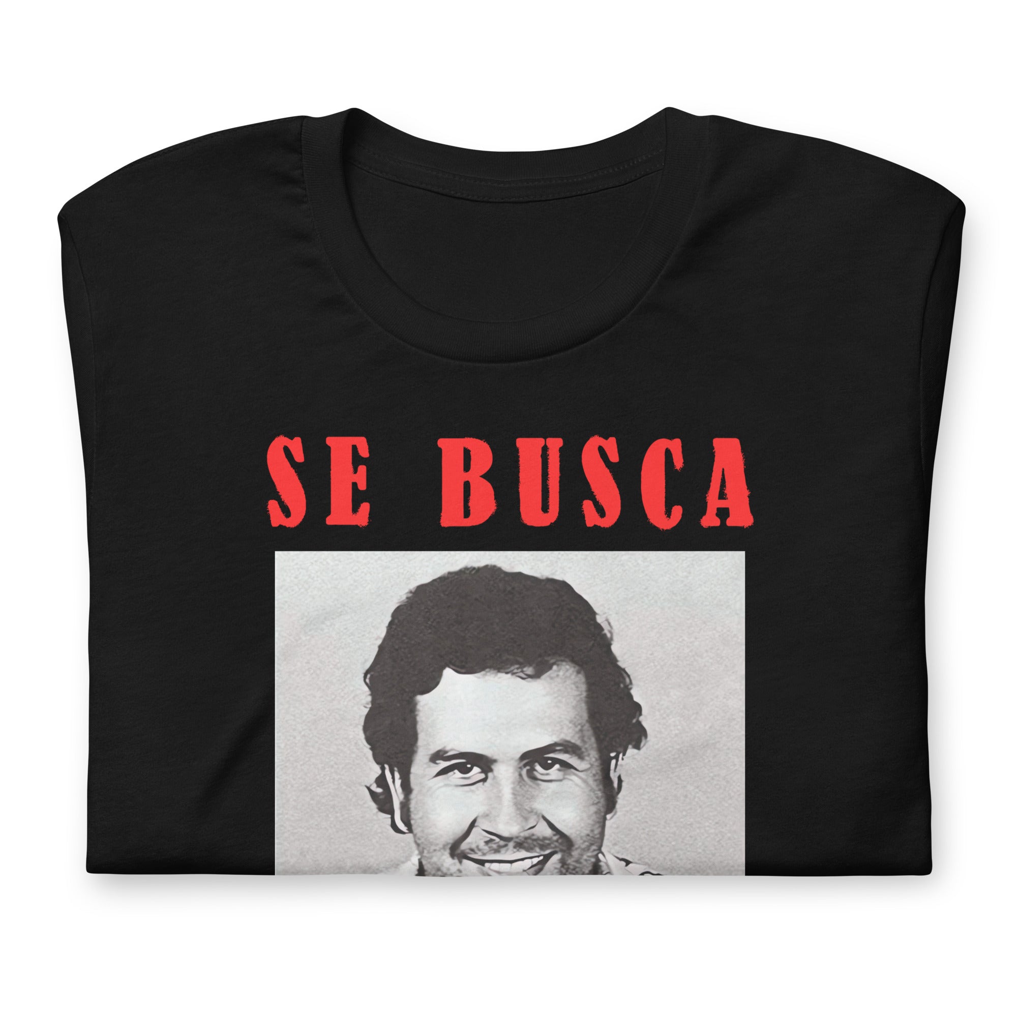 Muestra tu orgullo colombiano con la Camiseta Se Busca. Diseñada con los mejores materiales y un estampado duradero.
