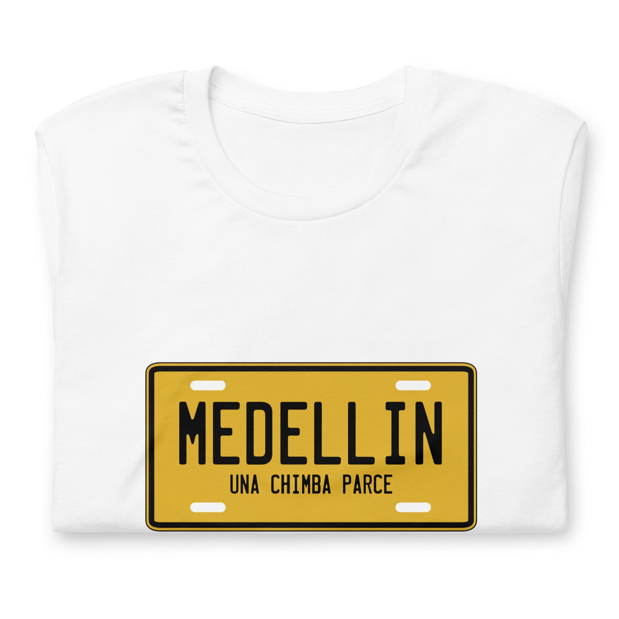 Muestra tu orgullo colombiano con la Camisa Medellín una chimba. Diseñada con los mejores materiales y un estampado duradero.